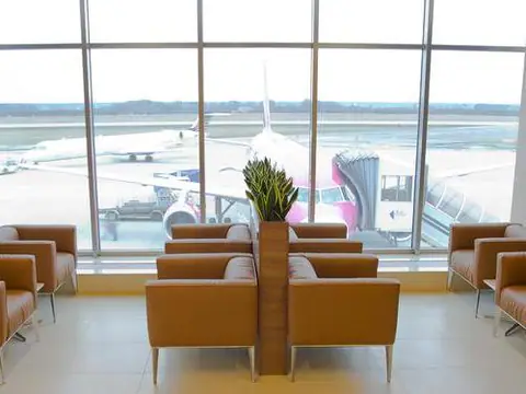 Business Lounge — 3