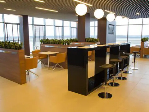 Business Lounge — 4