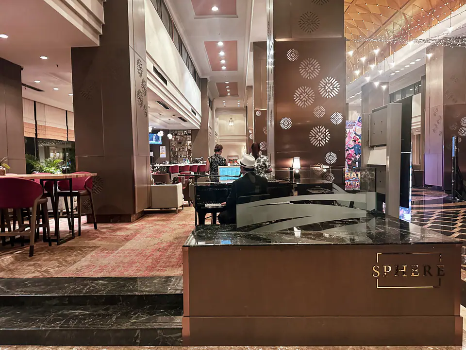 Sphere Lounge — 1