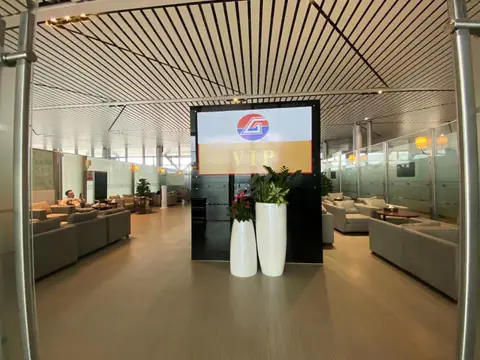 First Class Lounge