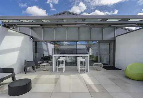 VIP Lounge — 2