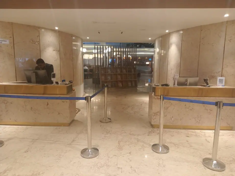Travel Club Lounge