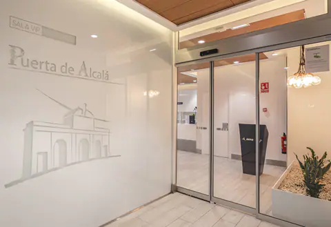 Puerta De Alcala VIP Lounge — 3