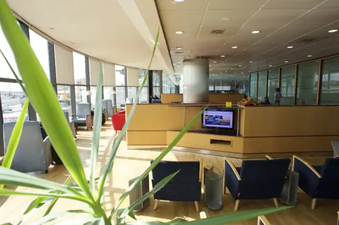 Puerta Del Sol VIP Lounge — 2