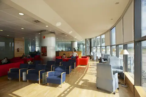 Puerta Del Sol VIP Lounge — 3
