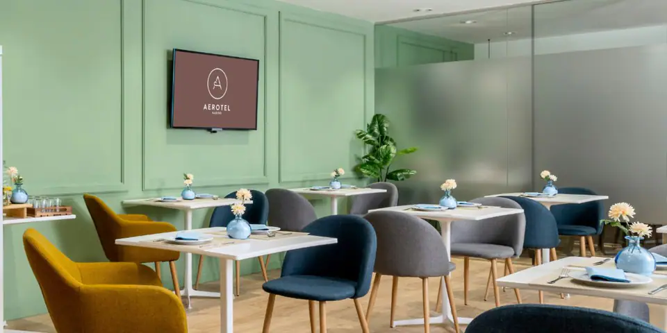 The Hub (Aerotel Hotel)