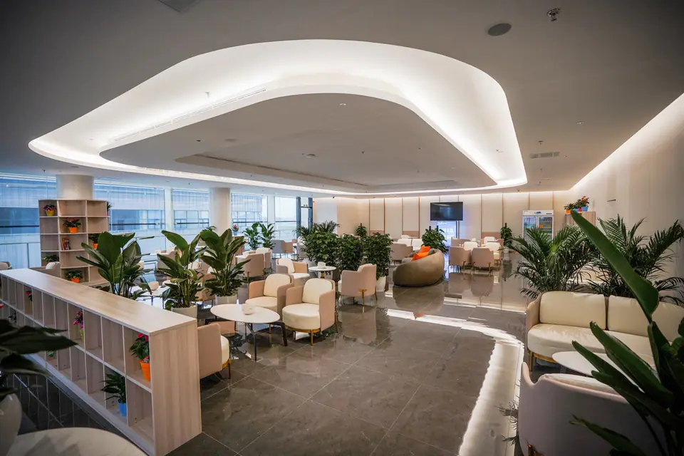 First Class lounge — 2