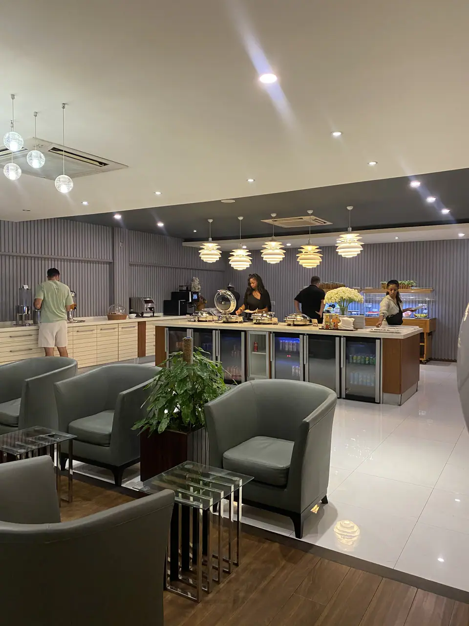 Moonimaa Lounge — 2