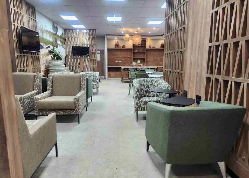 Nthula Lounge — 2