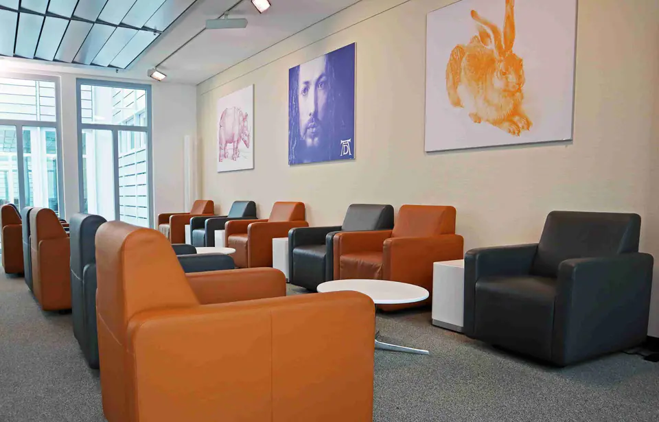Dürer Lounge — 2