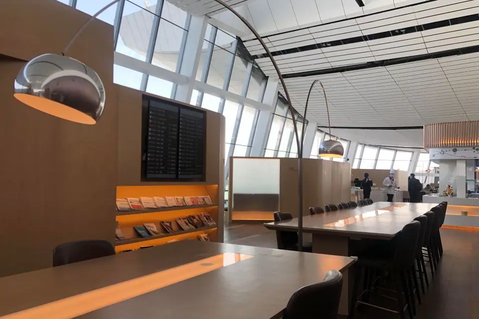 V3 China Eastern Lounge
