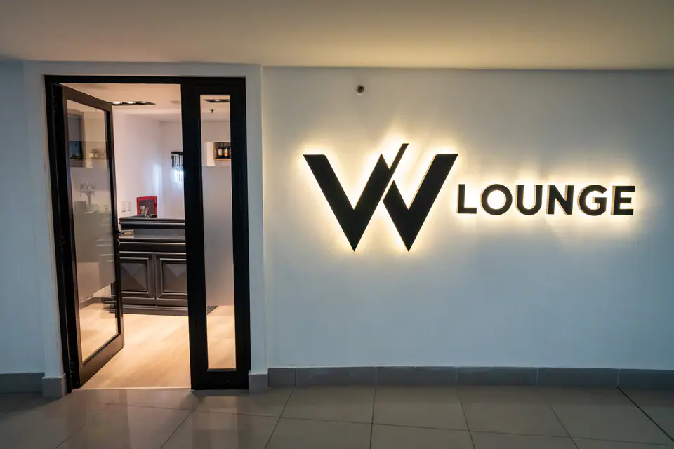W Lounge Trelew — 1