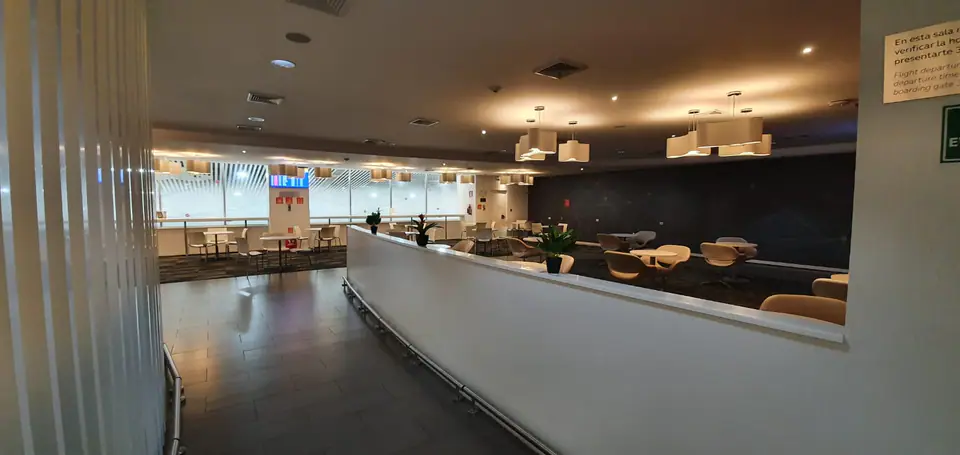Avianca Lounge — 2