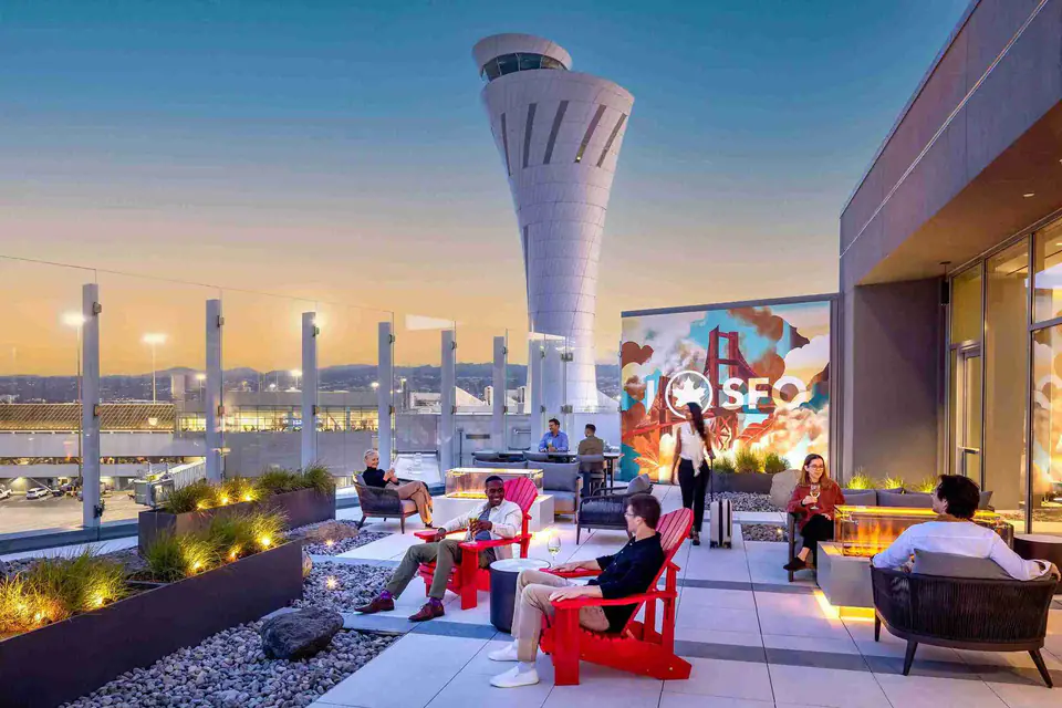 Maple Leaf Lounge — 1
