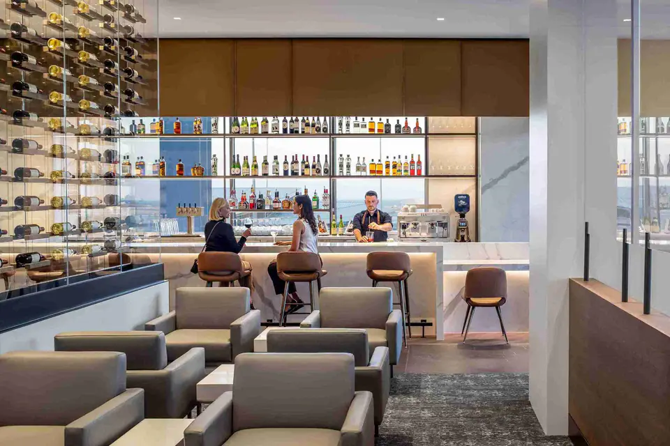 Maple Leaf Lounge — 2