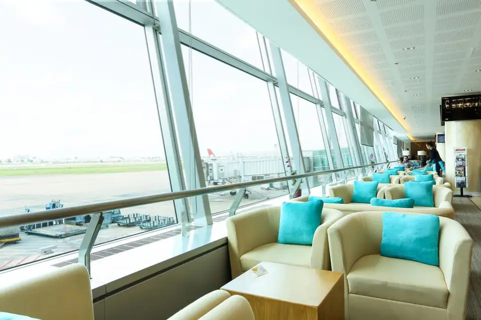 Apricot Business Lounge — 3