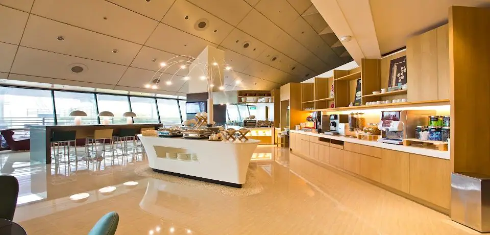 Ambassador Transit Lounge — 2