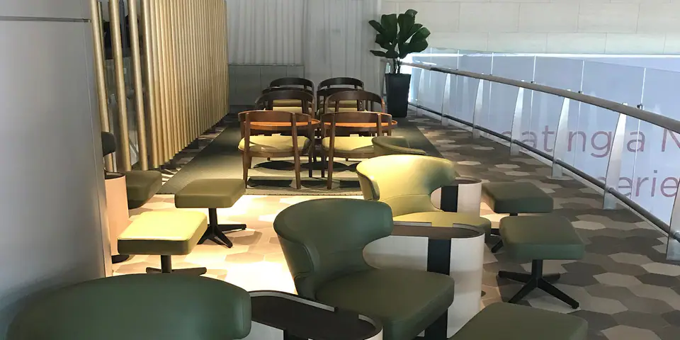 BLOSSOM - SATS & Plaza Premium Lounge — 2