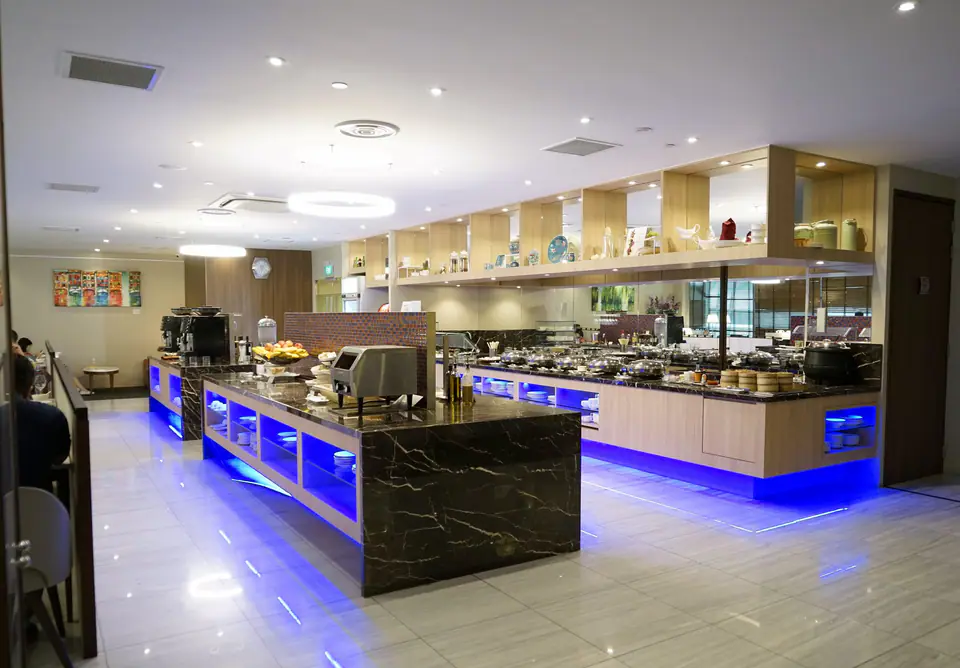 SATS Premier Lounge — 2