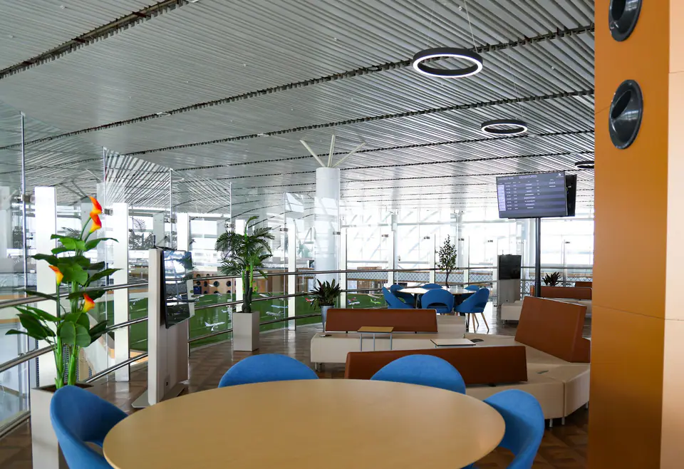 CIP Lounge — 5
