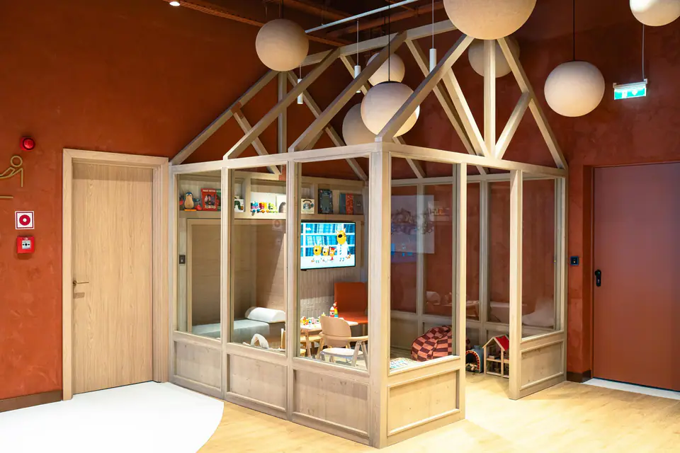 Primeclass Lounge — 3