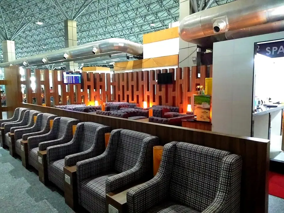 مطار سرينغر