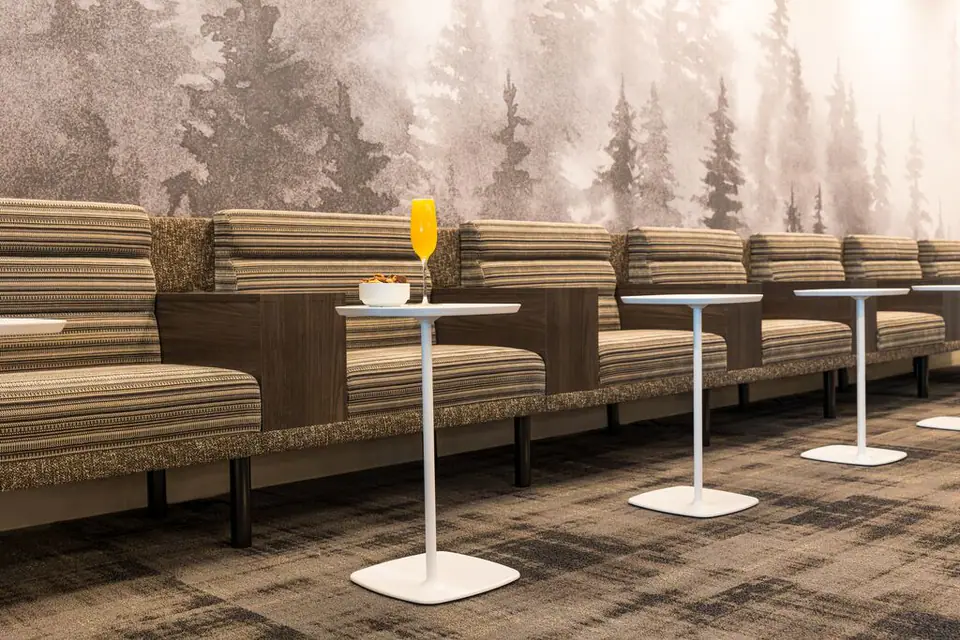 Escape Lounge — 3