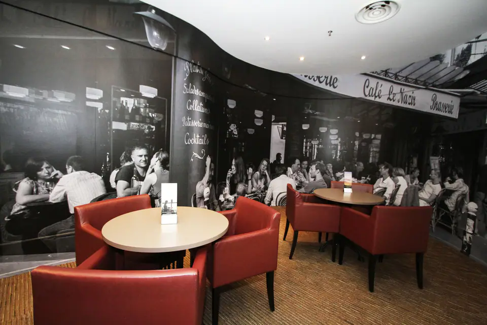 Sky Lounge — 3