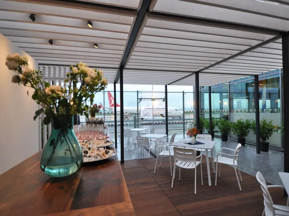 VIP/Business Lounge — 2