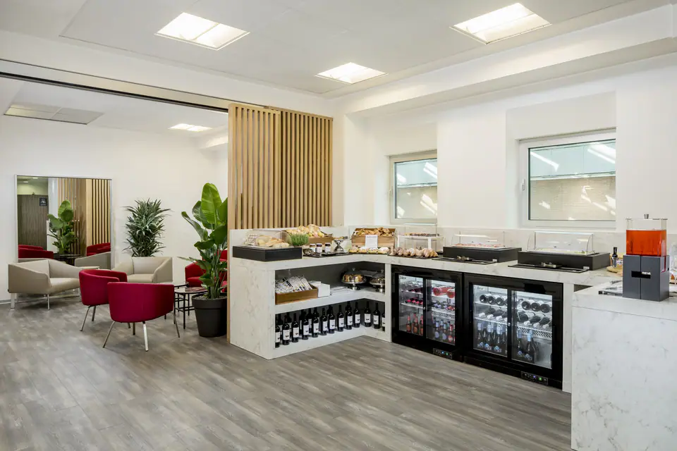 Aspire Executive Lounge — 5