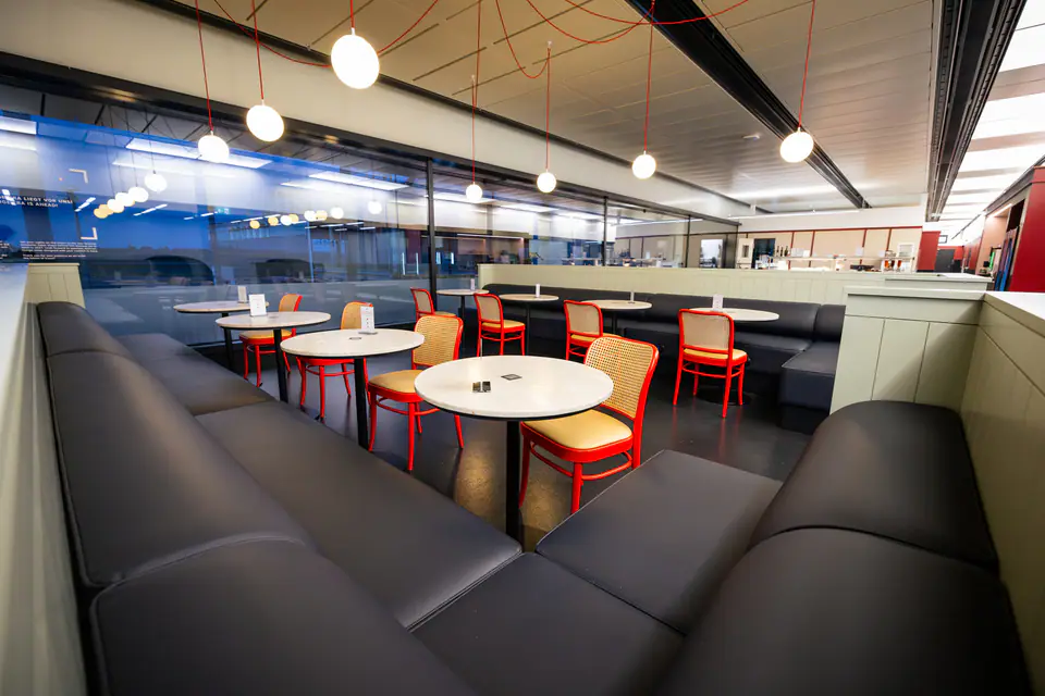 Austrian Business Lounge G-Gates (Non-Schengen)