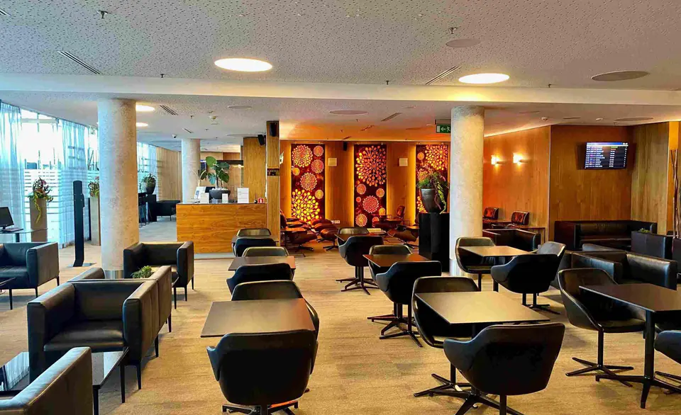 Executive Lounge — 2