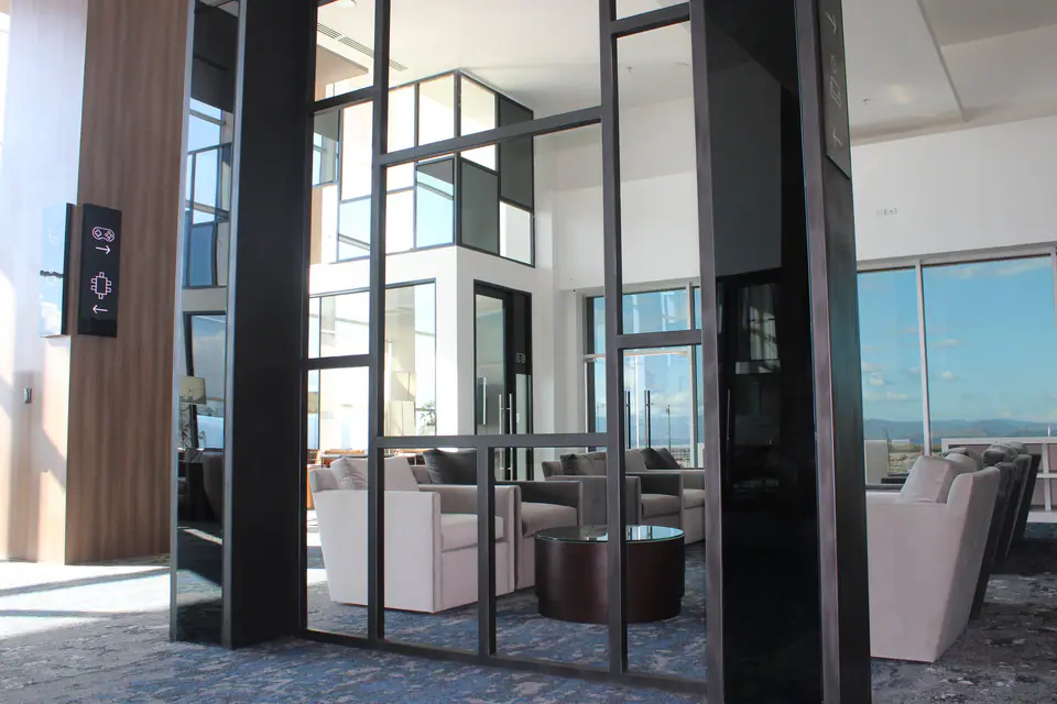 VIP Lounge — 5