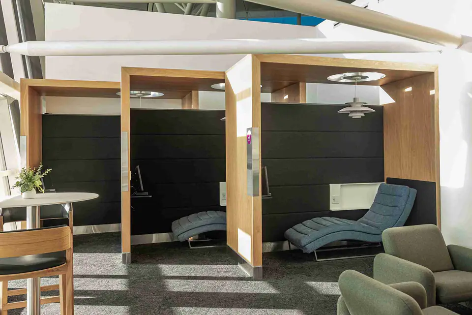 Aspire Lounge Transborder — 4