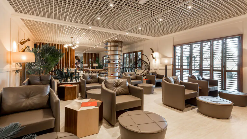 Primeclass Lounge — 2